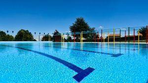 piscinas exteriores 7 scaled