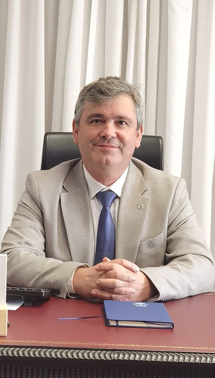 Whatsapp Image 2025 11 14 At 16.21.51 César Figueiredo