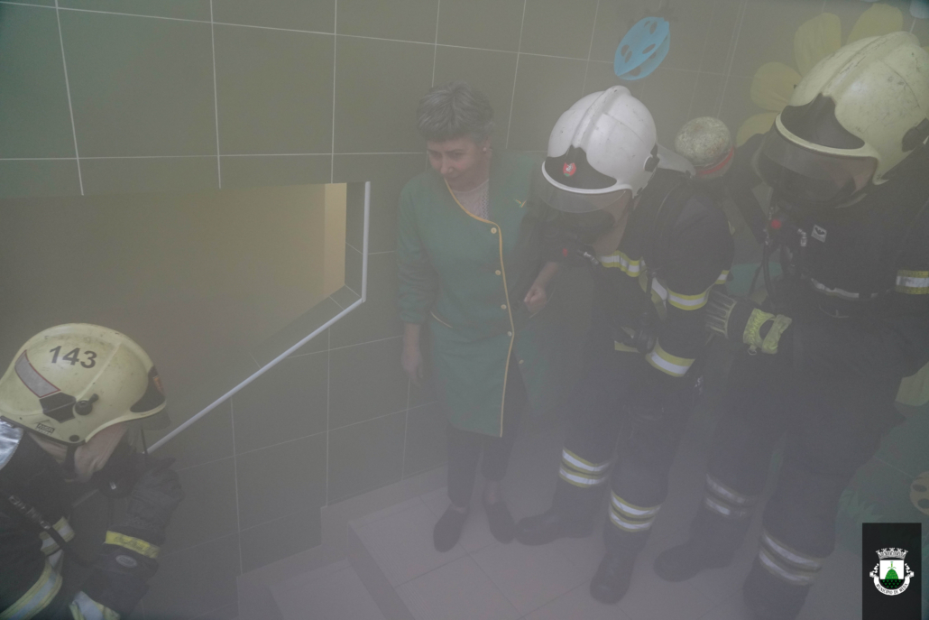 Simulacro (24) Simulacro (24)