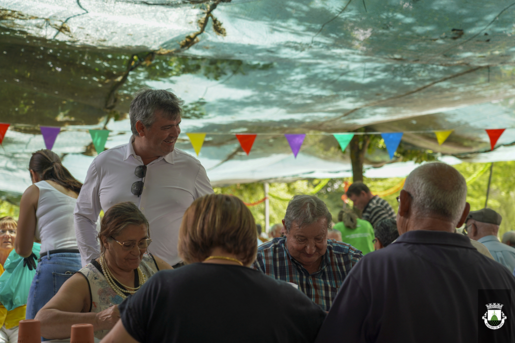 Santos Populares Com Os Idosos Do Concelho 37